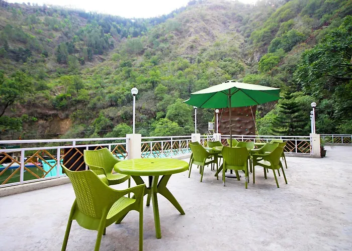 Hotel O Kempty Lake Adventure Resort Mussoorie