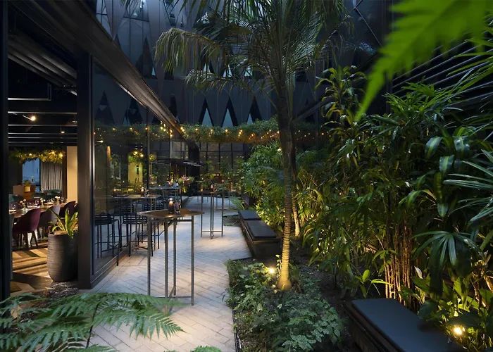 West Hotel Sydney, Curio Collection By Hilton