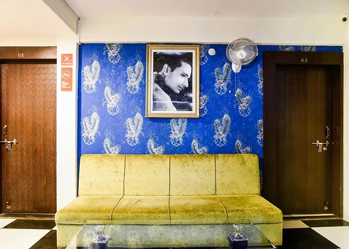 Hotel O Radhika Palace Bhopal