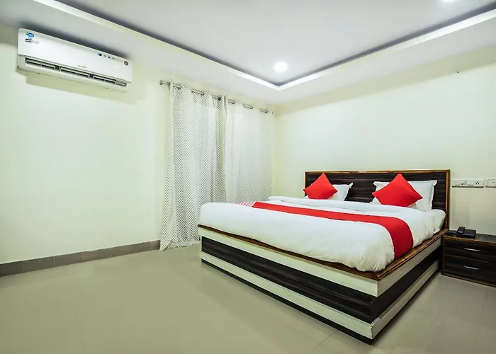 Oyo Hotel Crystal Warangal