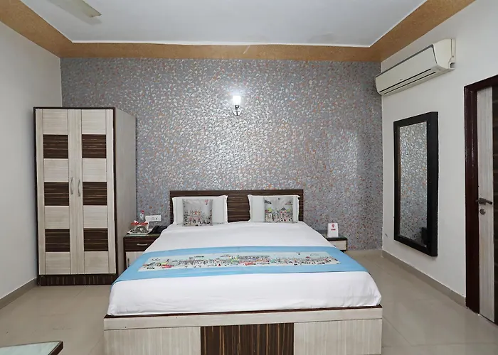 Hotel O Shanti Palace Agra 