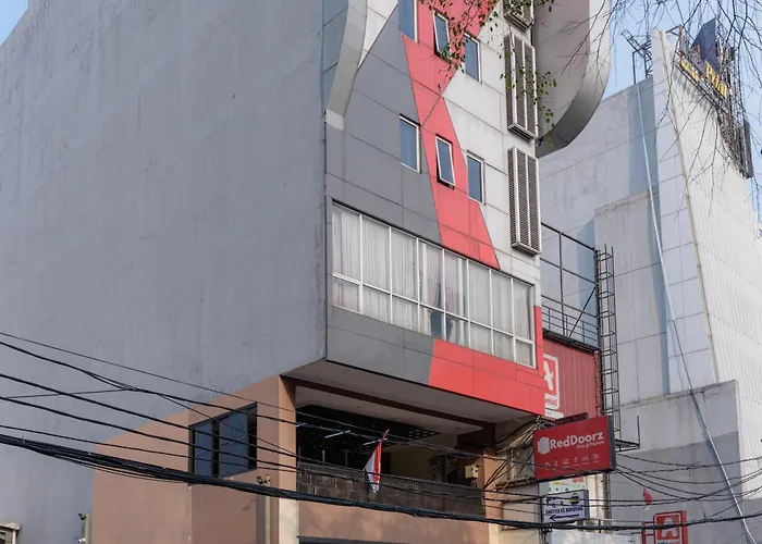 Reddoorz Plus @ Thamrin Jakarta