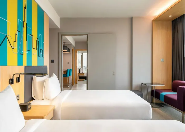 Aloft Dubai Creek Hotel