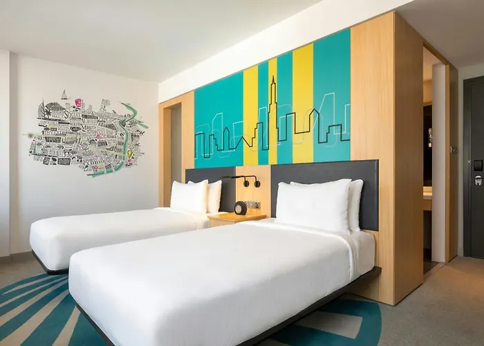 Aloft Dubai Creek Hotel