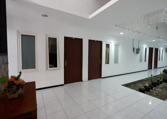 Reddoorz Near Plaza Simpang Lima Hotel Semarang