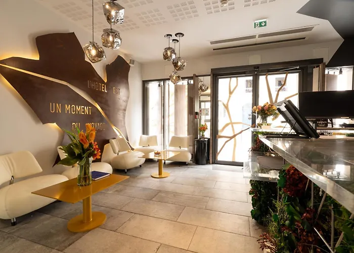 Hotel B55 Paris