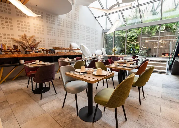 Hotel B55 Paris