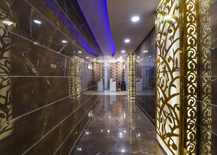 Hotel O Akash Continental New Delhi