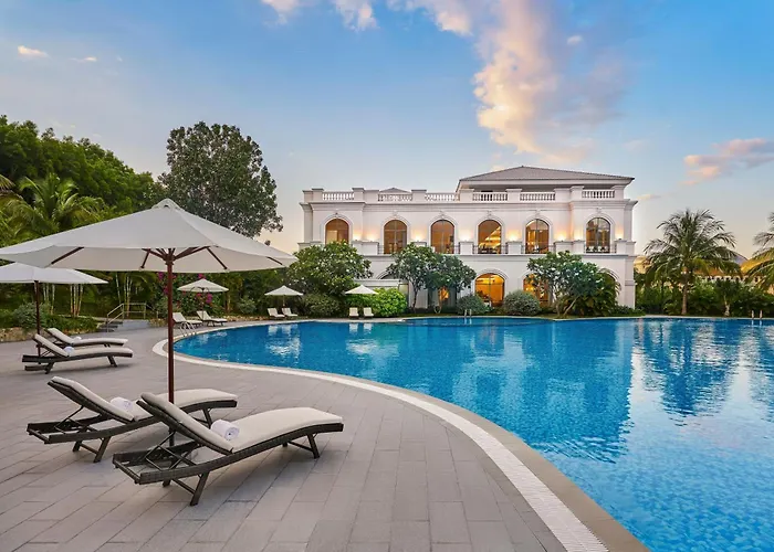 Nha Trang Marriott Resort & Spa, Hon Tre Island