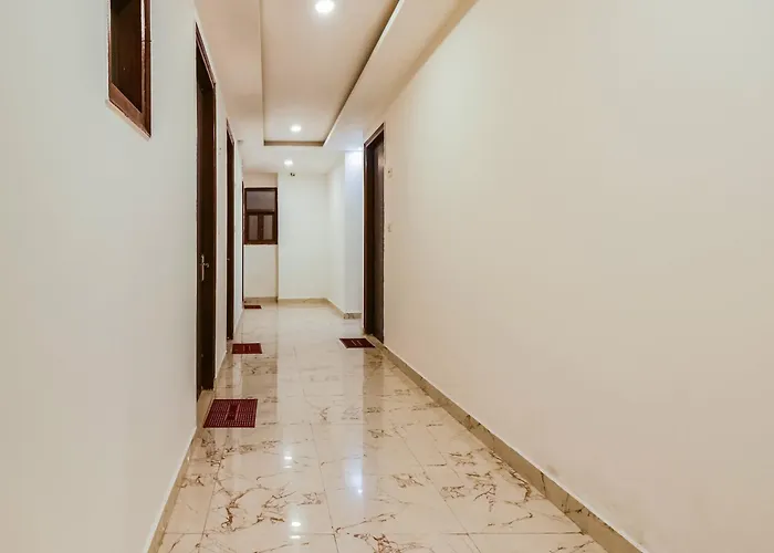 Hotel O Diamond Star New Delhi