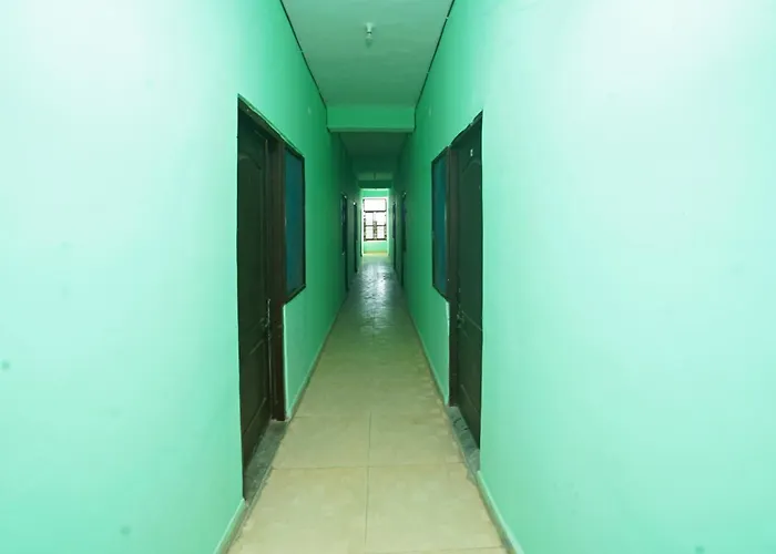 Hotel O Paras Guest House & Restaurant Haldwani