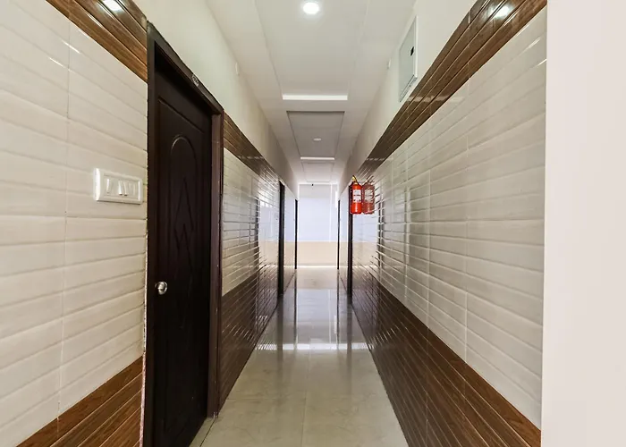 Hotel O Varsha Grand Residence Guntur