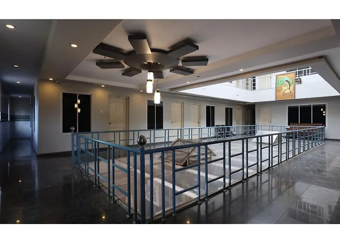 Collection O Ar Square Hotel Thrissur