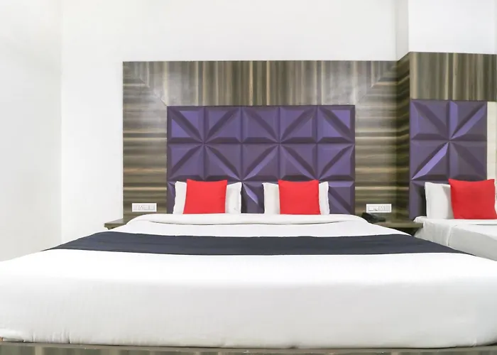Oyo 77326 Hotel Royal View Amritsar