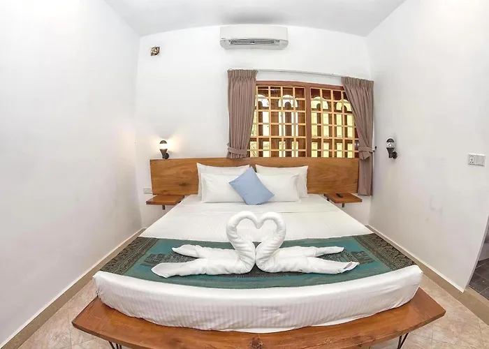 Poolside Villa Phnom Penh
