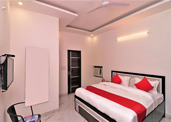 Hotel O Laxmi Residency Faridabad