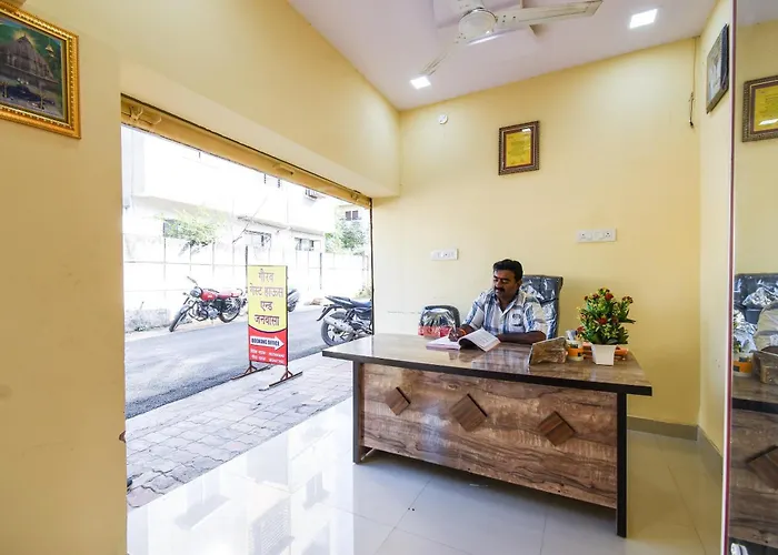 Hotel O Gaurav Guest House Nagpur