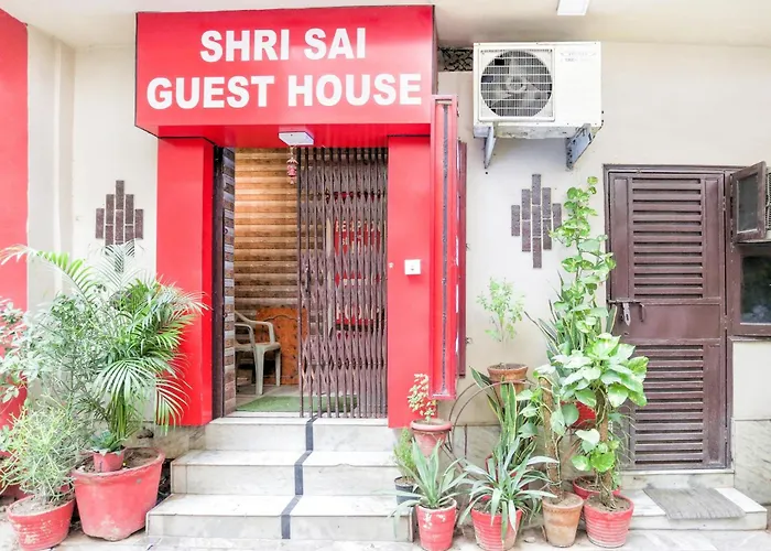 Hotel O Shri Sai Guest House Delhi 
