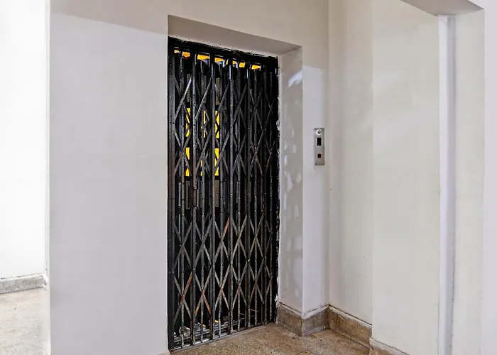 Hotel O By Oyo Red Rose Near Noapara Metro Station Kolkata