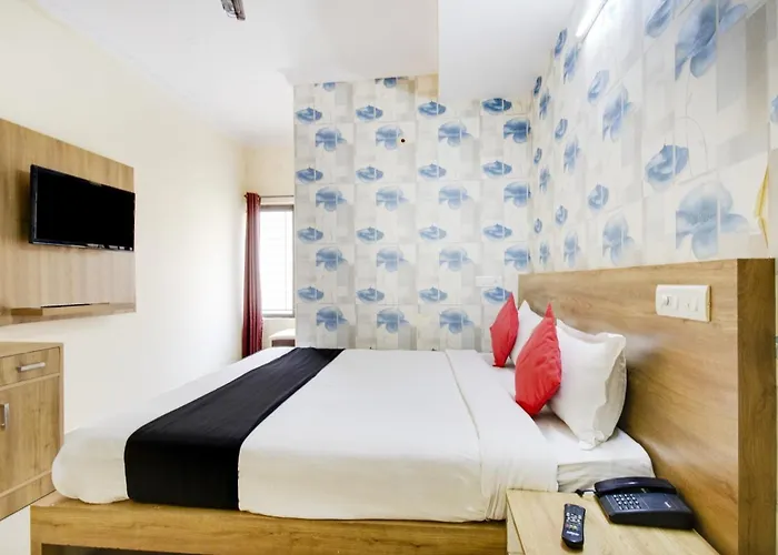 Oyo 75993 Hotel Shanti Nivas Bangalore