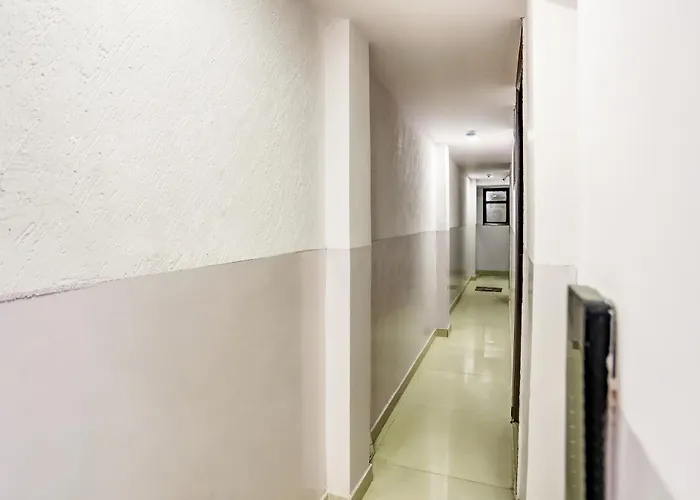 Hotel O Cozy Cave New Delhi