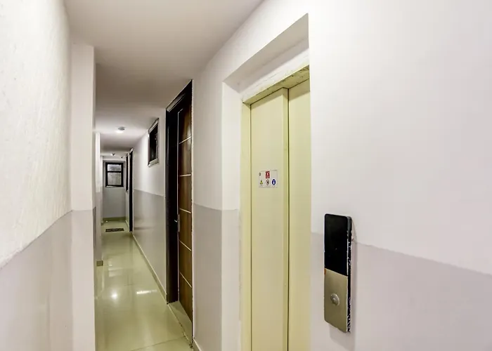 Hotel O Cozy Cave New Delhi