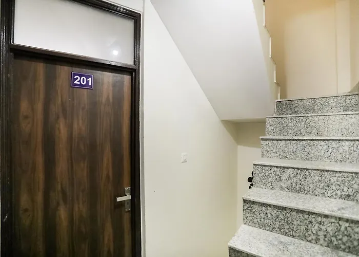 Hotel O Park Inn Near New Ashok Nagar Metro Station New Delhi