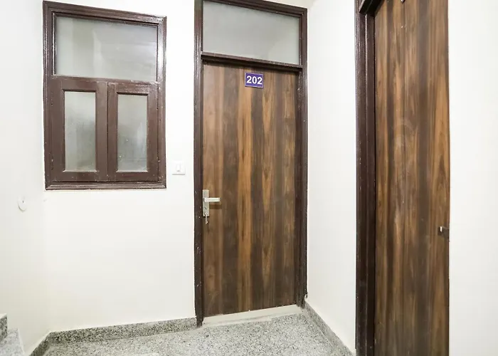 Hotel O Park Inn Near New Ashok Nagar Metro Station New Delhi