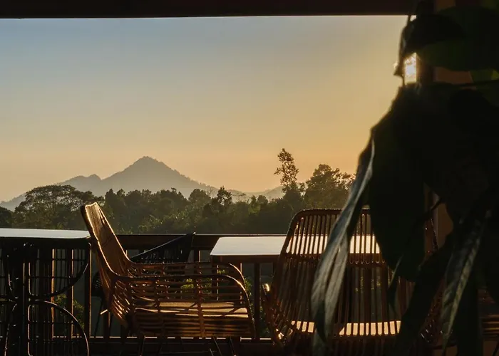 Giriwood Hotel & Villa Munduk