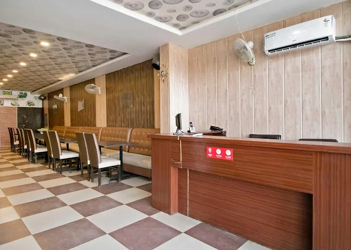 Crown Resort And Restaurant Dera Bassi