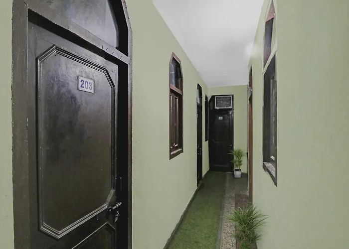 Hotel O Lion Home Stay New Delhi