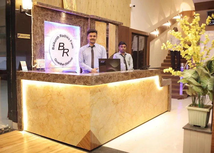 Hotel O Vaikunth Radhika Farm Govardhan