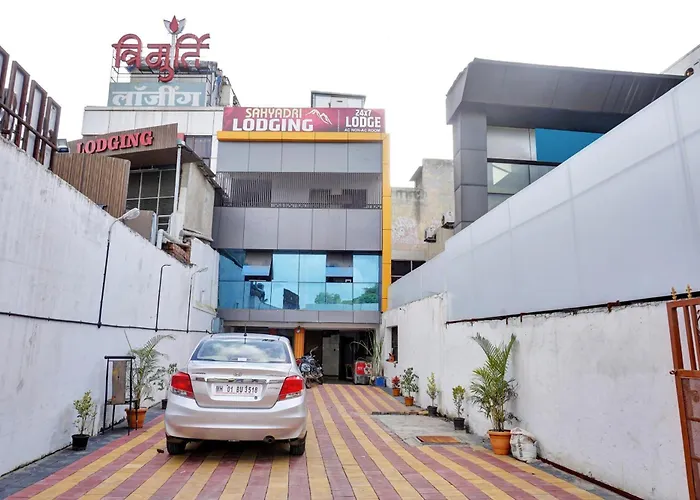 Hotel O Sahyadri Lodge Chakan