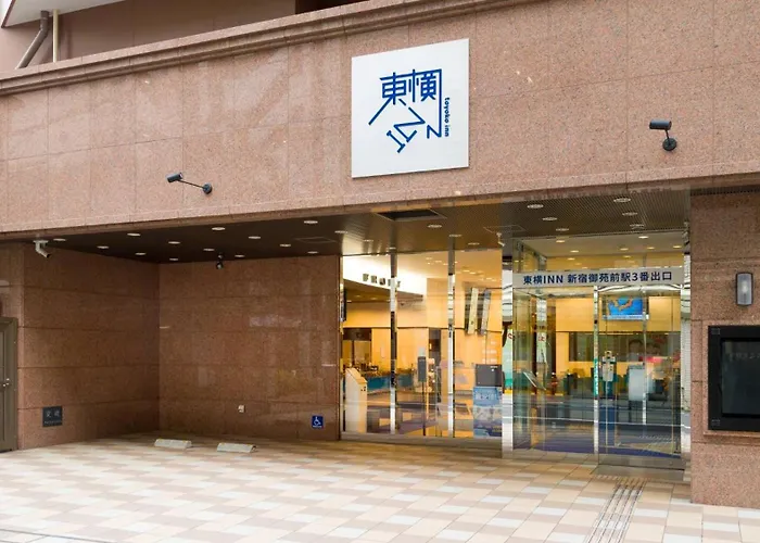 Toyoko Inn Tokyo Shinjuku Gyoemmae Eki 3 Ban Deguchi