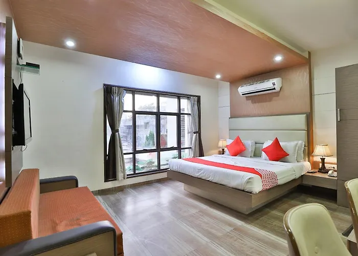 Hotel O Presidency Studio Vadodara