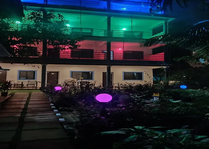 Oyo Golden Hub Resort Morjim Goa