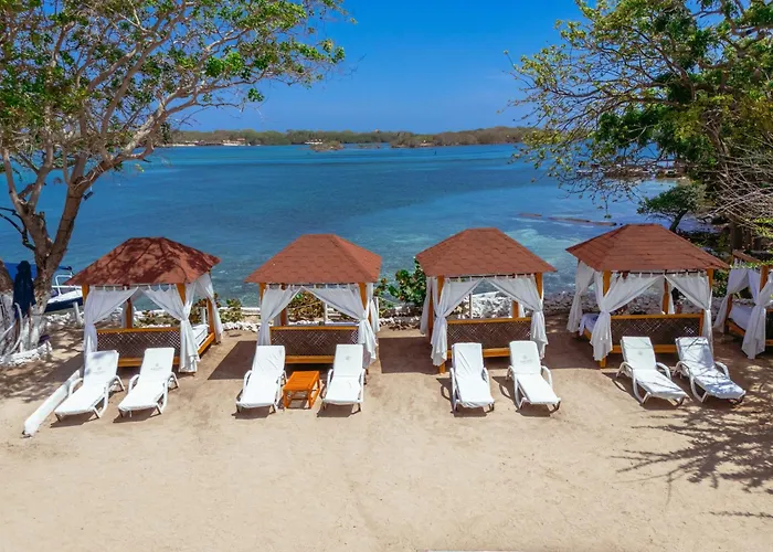 Bora Bora Beach Club Cartagena Isla Grande 