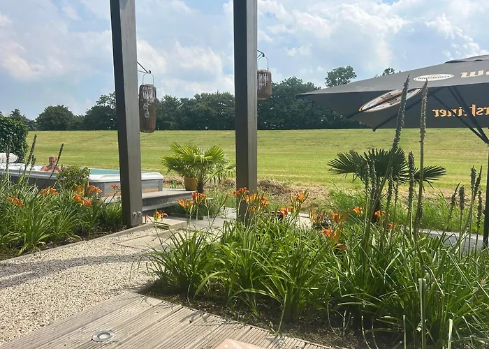 B&B Veluwemeer, Jacuzzi, Swim Spa, Sauna, Steam Bath And Sandy Beach Biddinghuizen