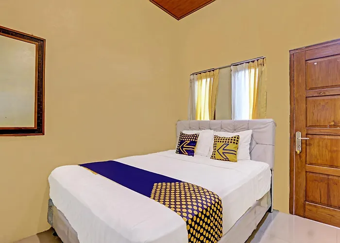 SPOT ON 91337 Pandu Homestay Klaten Surakarta 