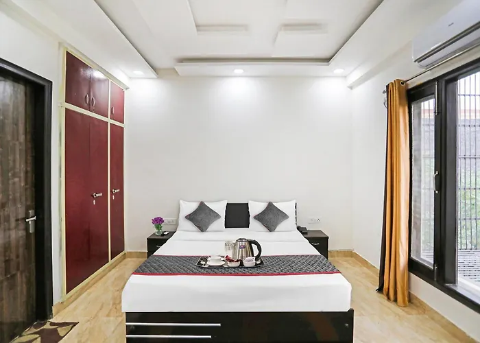 Oyo Hotel Sunrise Residency Greater Noida