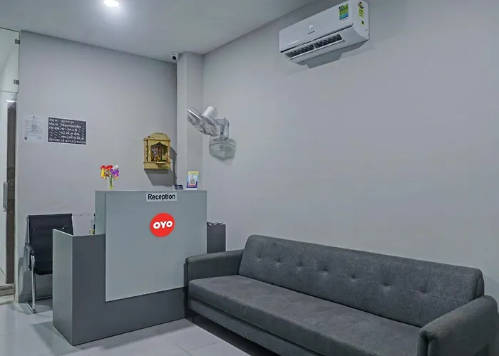 Hotel O Weekend Rooms Surat