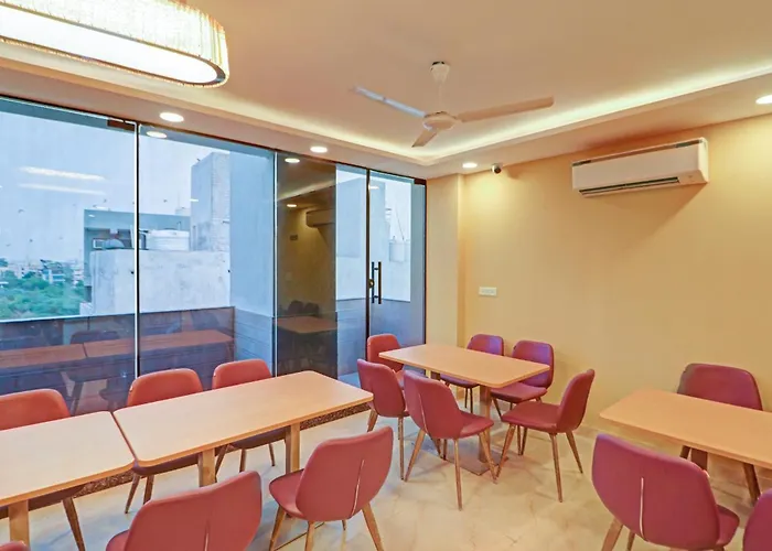 Hotel O Royal Residency Delhi 