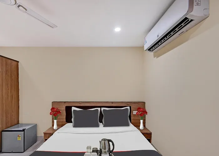 Hotel O Moonlight Guest House Bhubaneswar