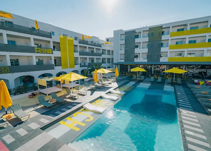 Ryans Lolas - Adults Only San Antonio 