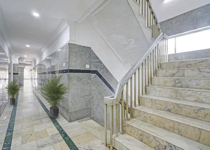 Capital O Rayan Plaza Hotel Kochi