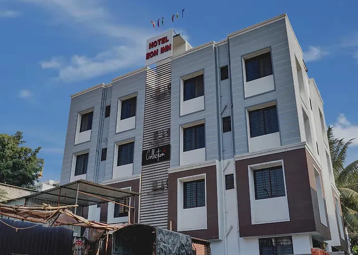 Collection O Eon Inn Near Pune Airport