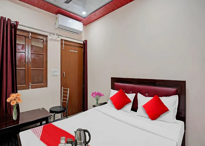 Hotel O Star Guest House Bareilly