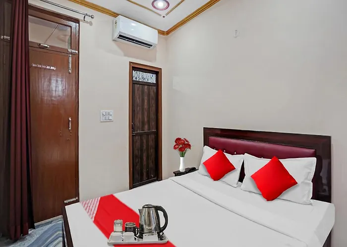 Hotel O Star Guest House Bareilly