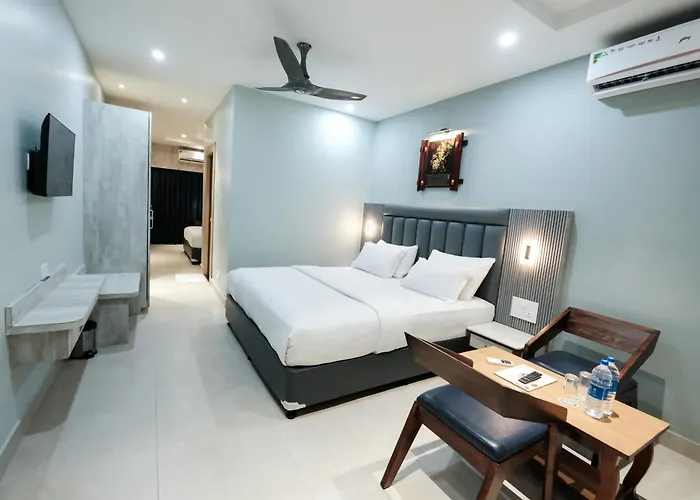 Hotel Lee Garden Near To Blue Flag Beach 500 Mtrs Puri