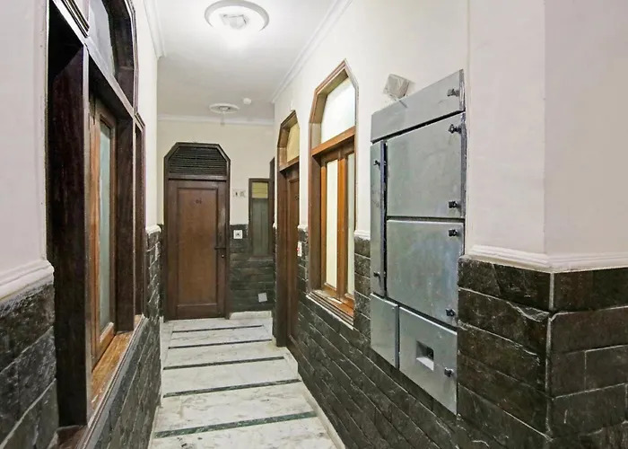 Hotel O Rak International New Delhi